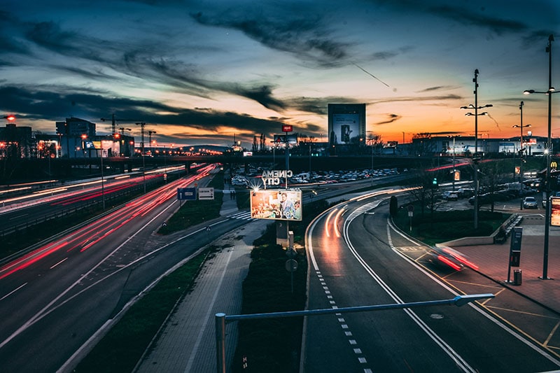 Avondfotografie kan ook een groot contrast in licht hebben